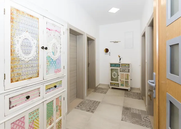 Apartman Sunrise 3 *